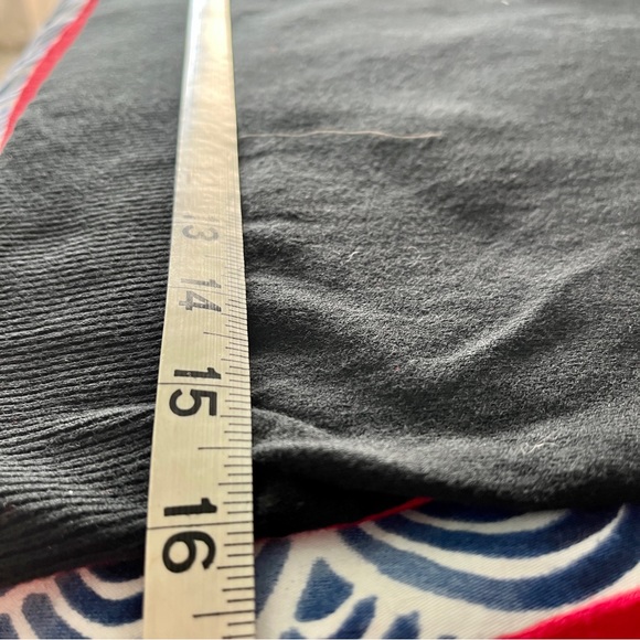 Awesome sweater - Picture 9 of 11